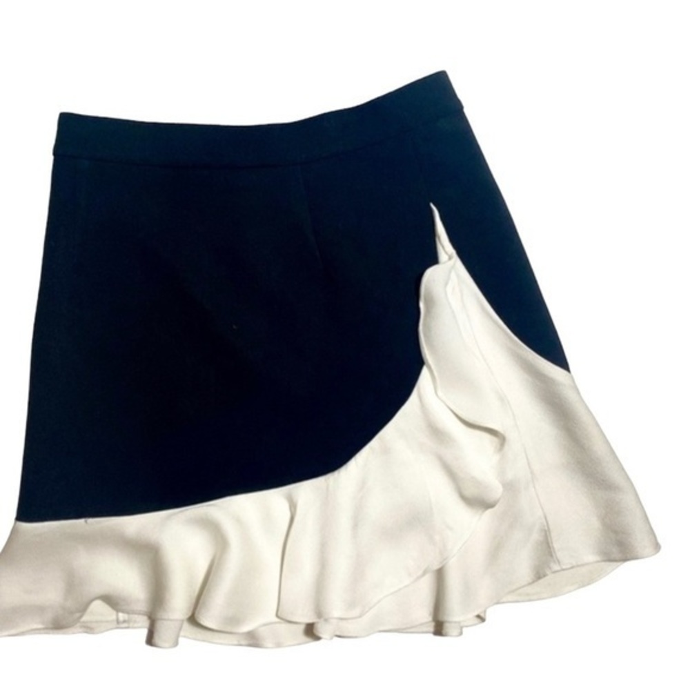 Kate Spade Black/White A-Line Crepe Ruffle Mini Skirt | 6
